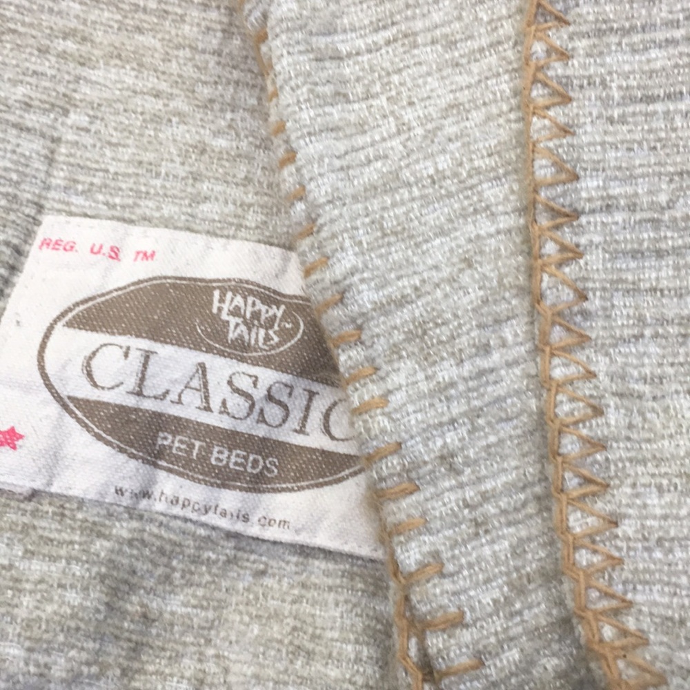 Happy Tails Classic Pet Bed cover